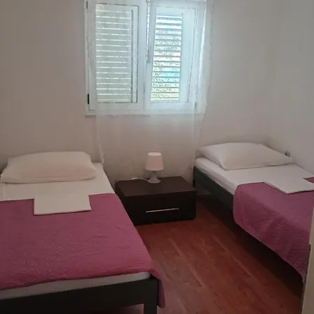Apartment Lana Deluxe,sevid Sevid